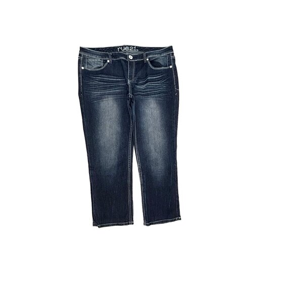 Rue21 Curvy Cropped Women's size 15/16 Dark Wash Blue Denim jeans - Picture 1 of 4